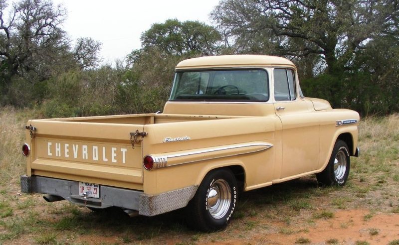 1959 Chevrolet Apache 3100 Fleetside Custom Deluxe
